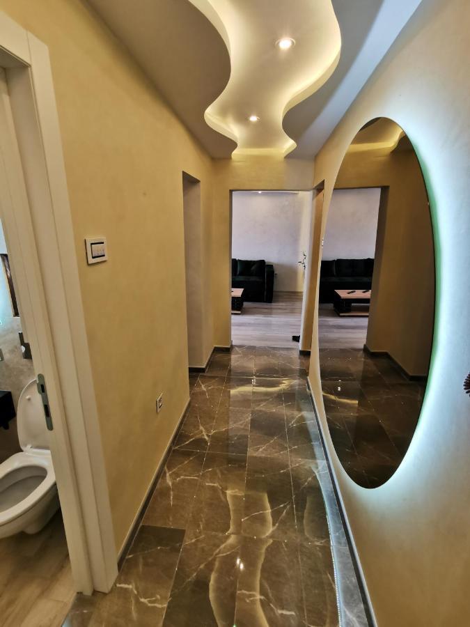 Brend New Luxurious Apartment In Downtown With Free Parking Novi Sad Bagian luar foto